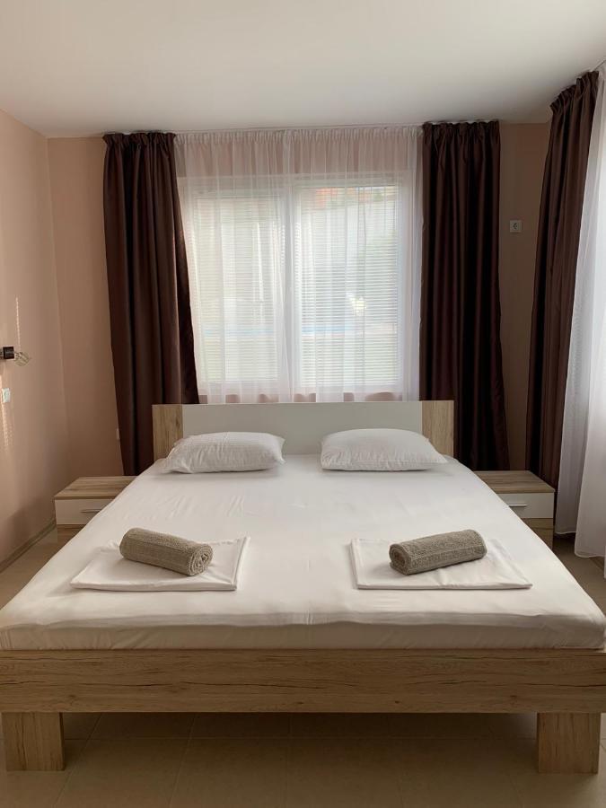 Villa Rouge - Apartment Victoria Sozopol Exteriör bild